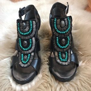 Vince Camuto turquoise beaded heel-size 9.5